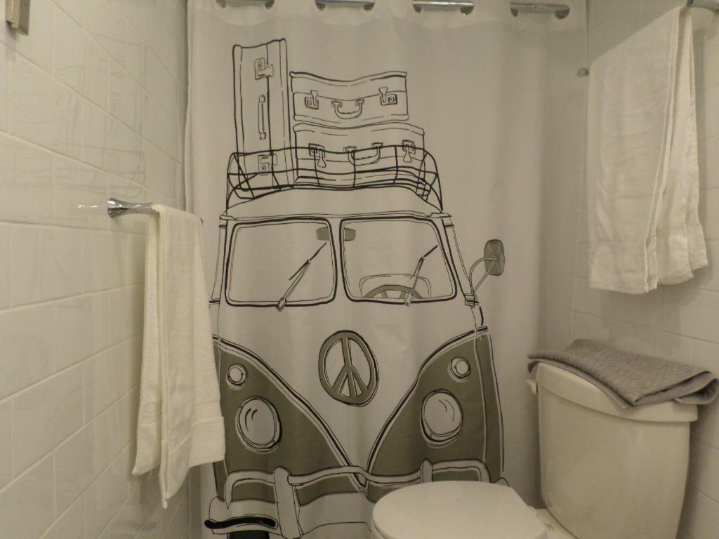 Fantastic And Modern Downtown 1-Bed Basement Apt., Parking Wi-Fi And Netflix Included Ottawa Exterior foto